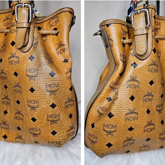 🤎🔹️ MCM 🔹️VISETOS BUCKET/ HANDBAG (missing Long Croasbody strap) ✨️🤎 - Picture 5 of 12